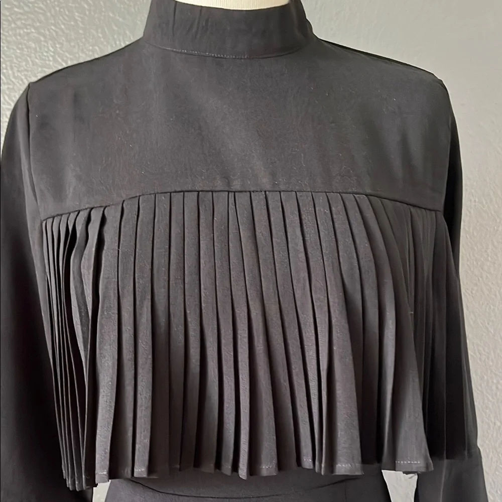 PrettyLittleThing Black Sheath Dress with 3/4 Sleeves and Mock Neck - Picture 9 of 12